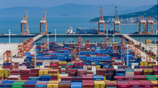 温州港状元岙港区新增两大泊位正式投运，，年吞吐能力提升超百万标箱