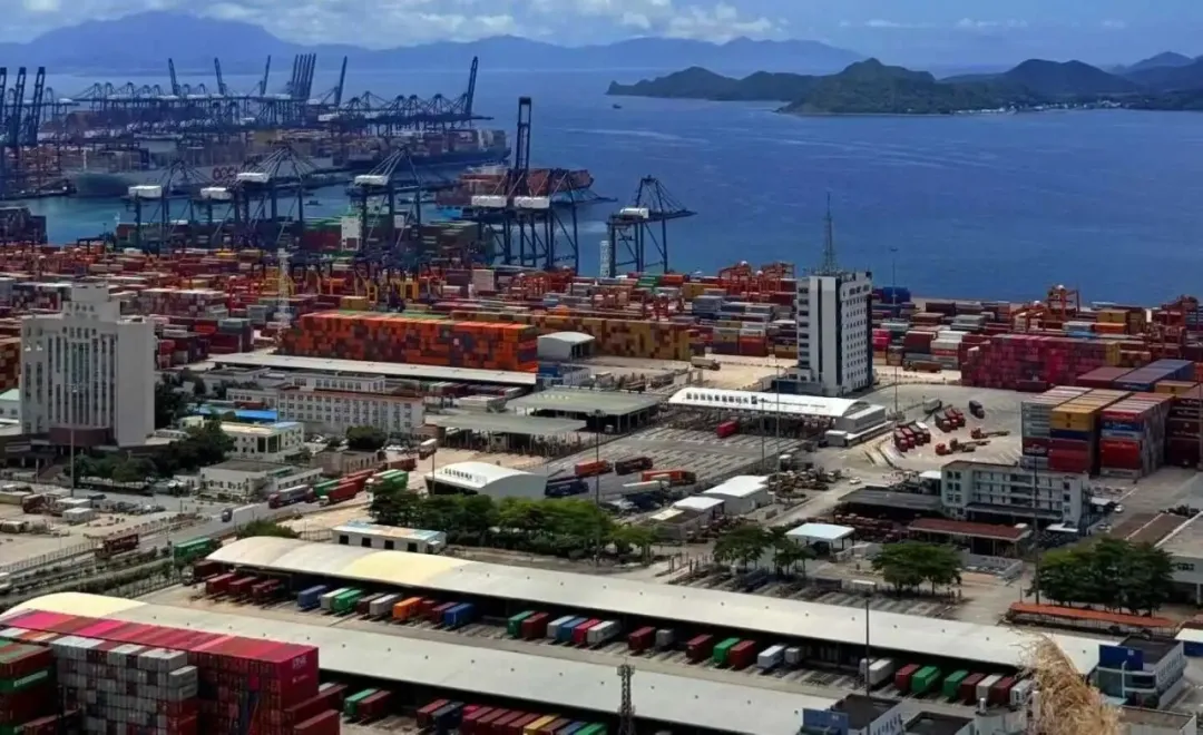 苹果17跨洋而来，集装箱的“硬核”之旅